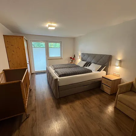 Haus Jaeger Апартаменты *